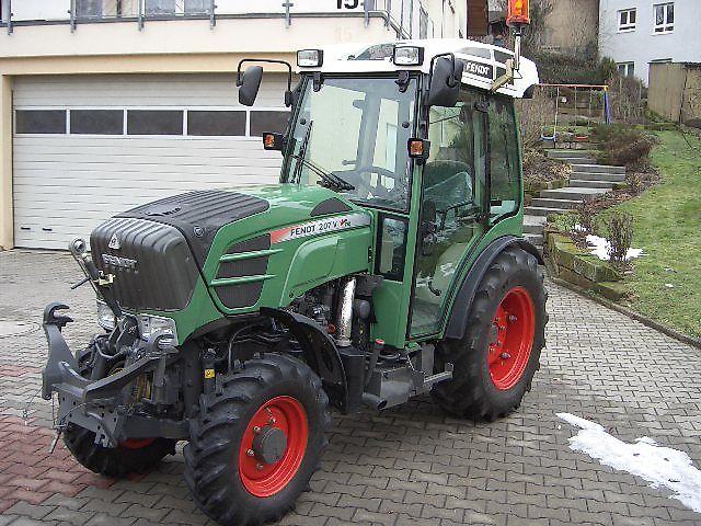 Fendt-Fendt-207-VA-Vario-838160.jpg