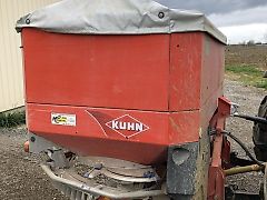 Kuhn distributeur d'engrais axis 401 . kuhn