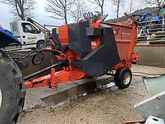 Kuhn USED Kuhn Primor 3560 Bale Shredder/ Feeder For Sale