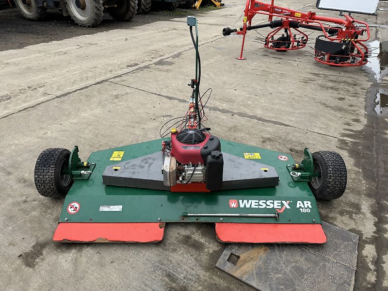 Wessex AR180 Trailed Topper