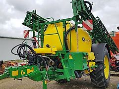 John Deere M740i